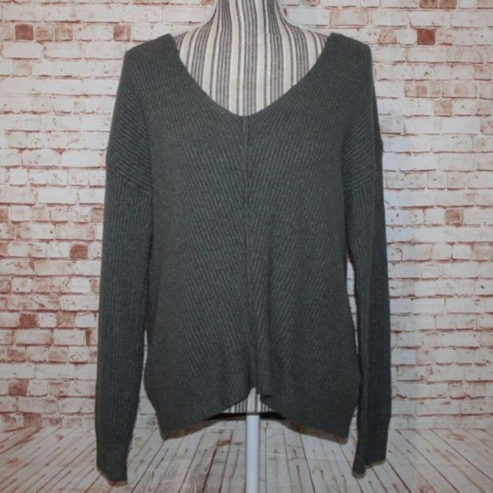 Ruby Moon Thin Knitted With V-Neck Back Sweater S - image 1